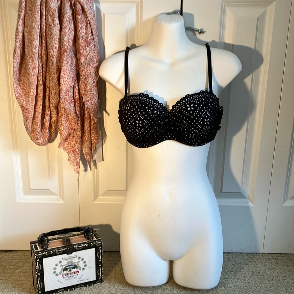 Gorgeous black lazer cut with flower dot and wire pattern bikini underwire top